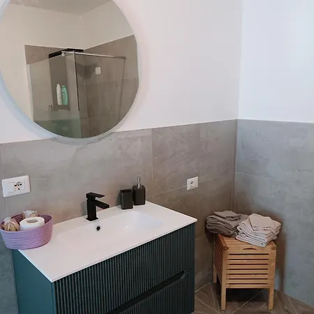 La Casa Di Fede Pensión Lanuvio